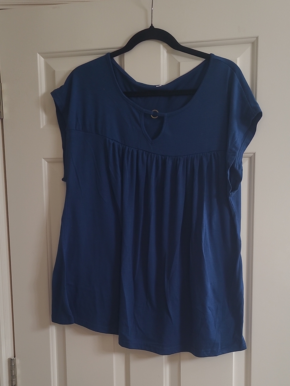 Amazon Women’s Blue Scoop Neck Cap Sleeve Tunic with Ring Detail